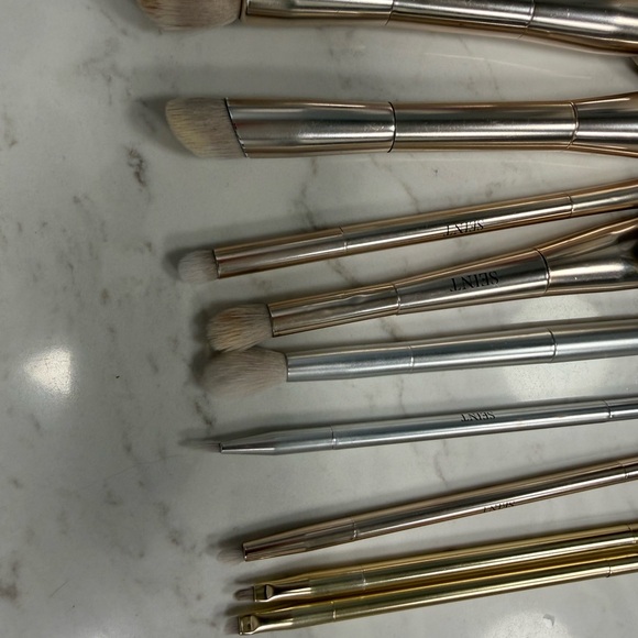 Seint Makeup Brushes set of 9 - Picture 2 of 4